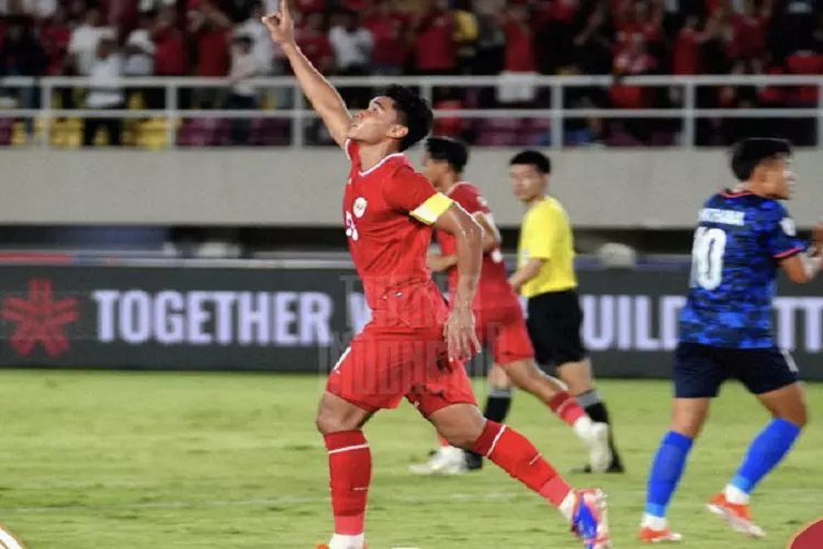 “Menuju Pertandingan Lawan Filipina, Aji Santoso Ungkap Tantangan Timnas Indonesia”